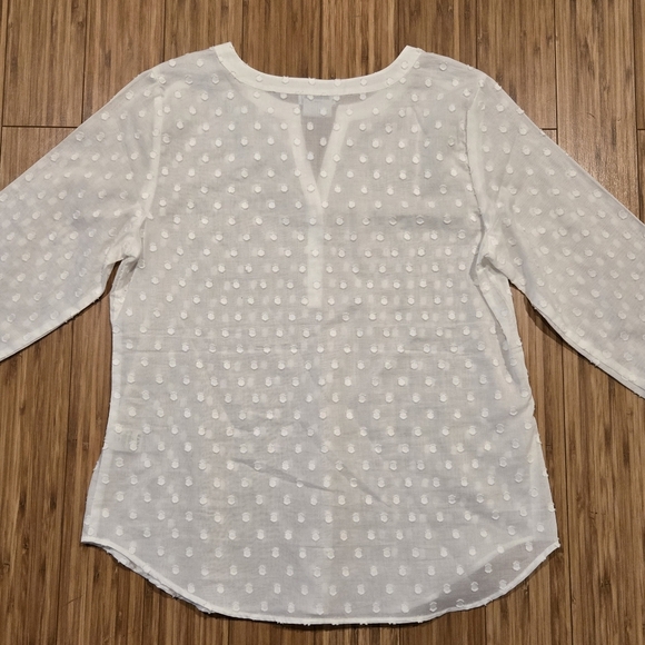 NWOT Van Heusen White Top - Picture 9 of 10